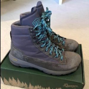 Danner Womens hiking boots. Gray vintage navy. Extra laces included.